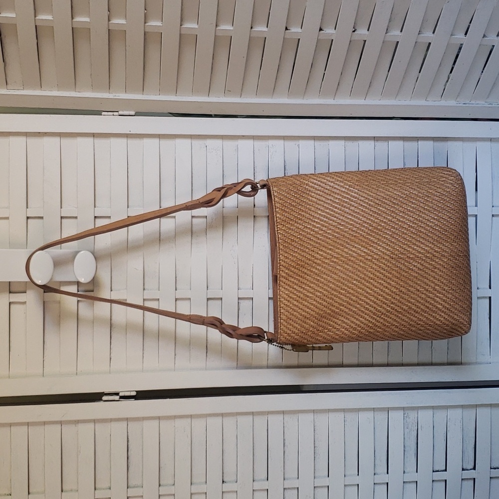 Fossil Tan Leather Shoulder Bag with Textured Design